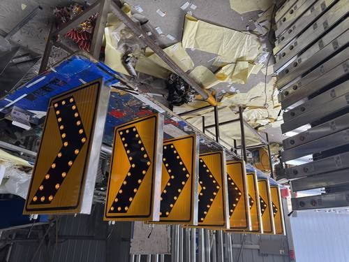 通辽太阳能交通标牌的核心部件是电池,电池多久